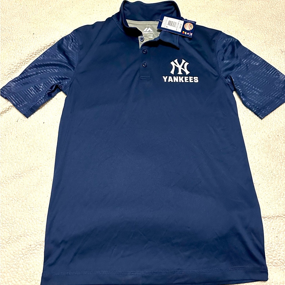 NWT New York Yankees men’s small polo